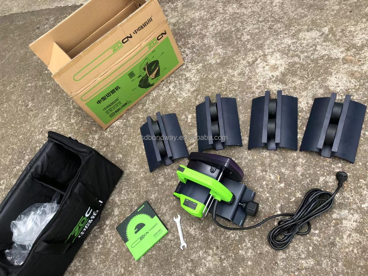 Pipe Cutter Tool