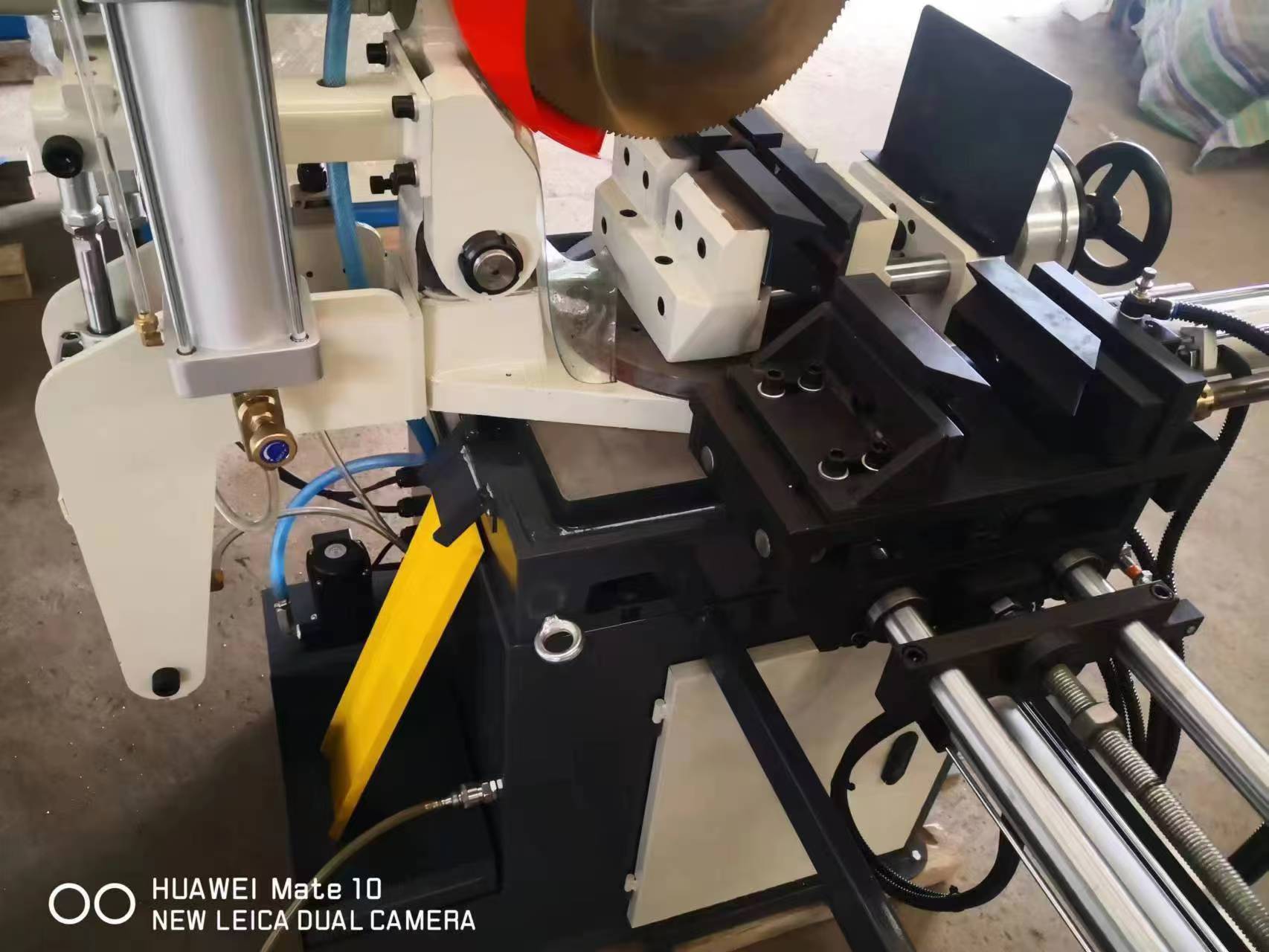 High Precision Cutting Without Burrs Automatic Pneumatic Pipe Cutting Machine Stainless Steel Carbon Tube Cutter