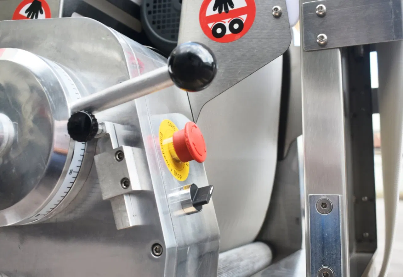 Bakery Machine Bakery Pastry Sheeter Europe Style Dough Sheeter Catering Equipment