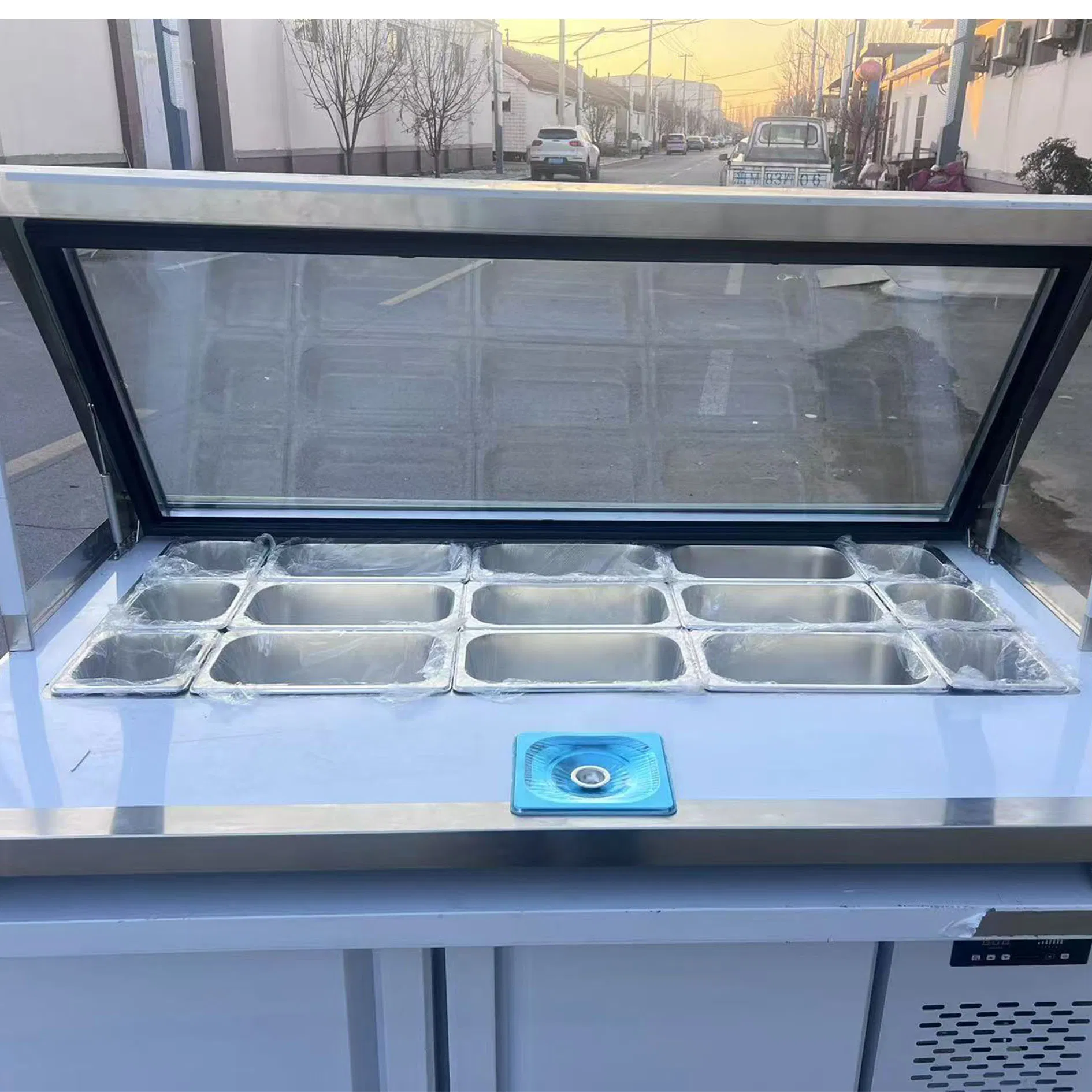 Refrigerated Sandwich Salad Prep Table Commercial Workstation Refrigerators with 15 Pans