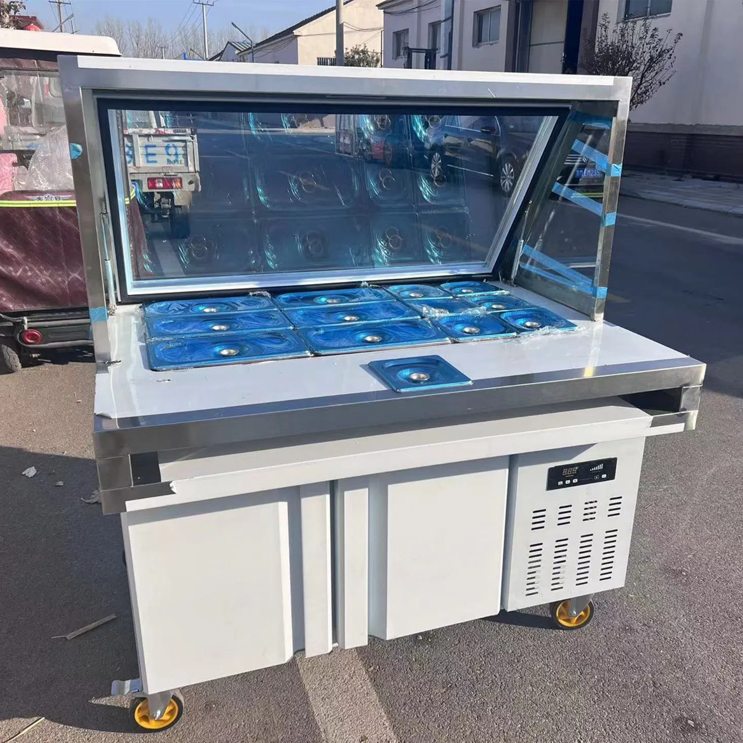 1.2m Refrigerated Salad Prep Table with Glass Cover with Stainless Steel Box Pizza Prep Workbench Sandwich Prep Refrigerators