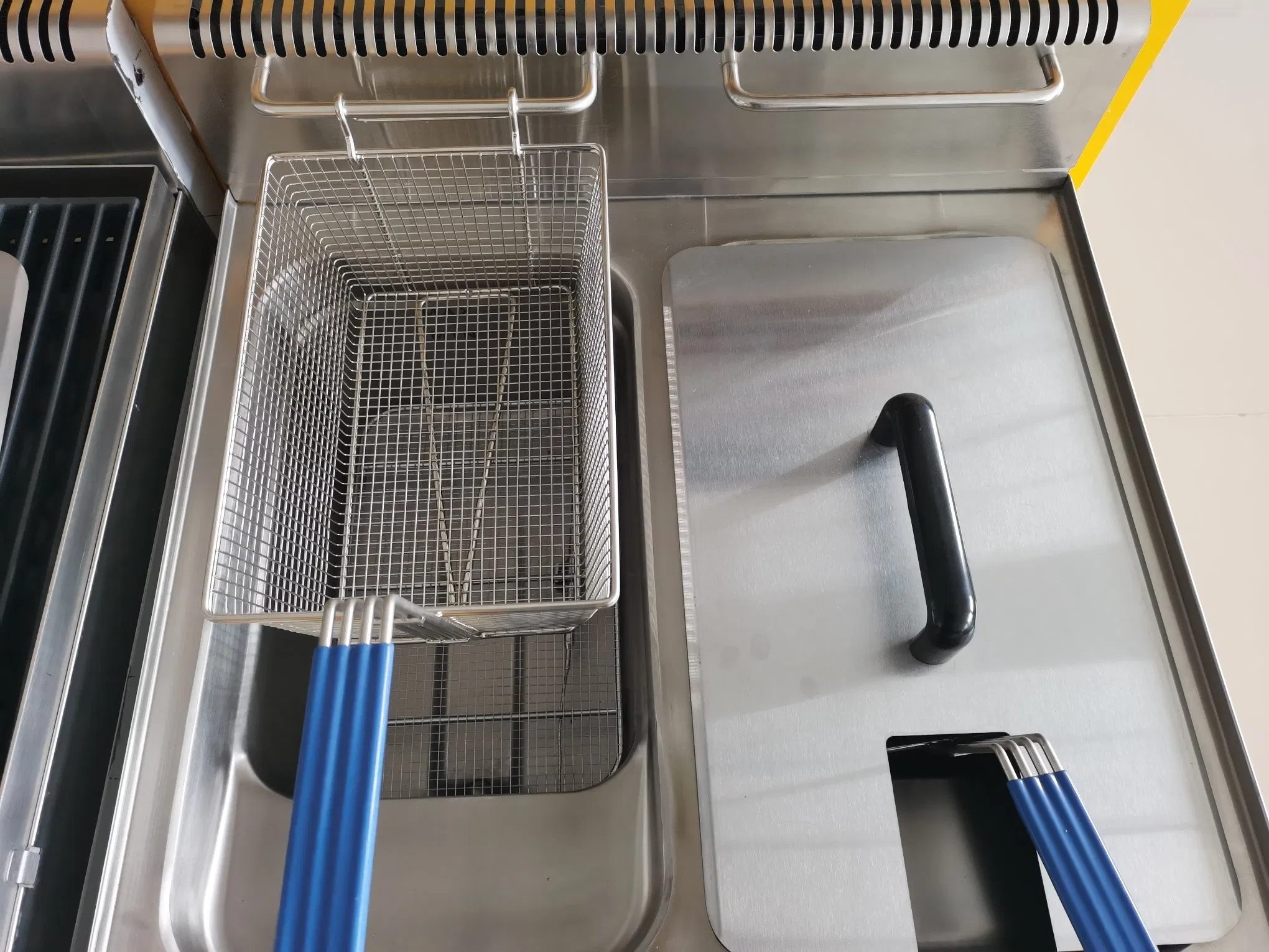 14L+14L Table Top Stainless Steel French Fries Machine 2 Tank 2 Basket Commercial Potato Chip Fryer Gas Deep Fryer