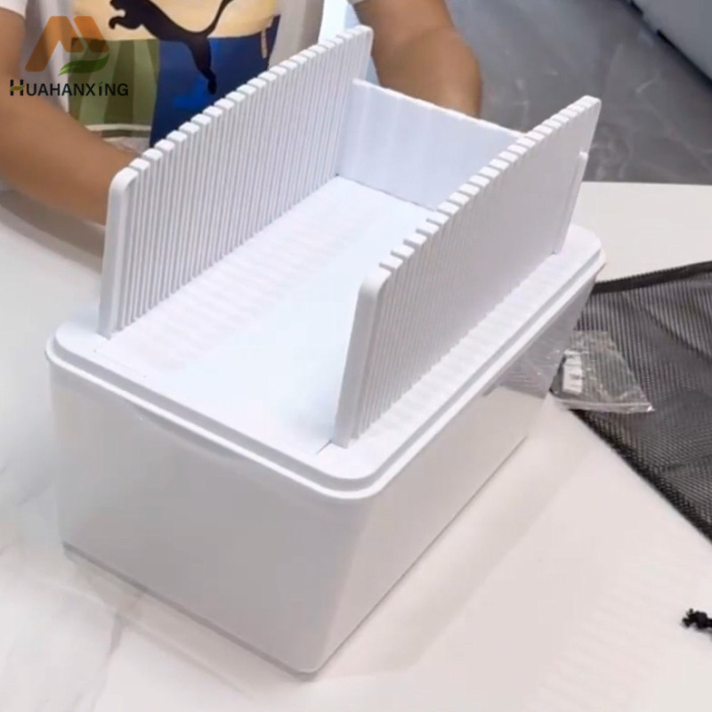 Pull-out Bread Slicer That Doubles as a Lid for The Included Bread Box
