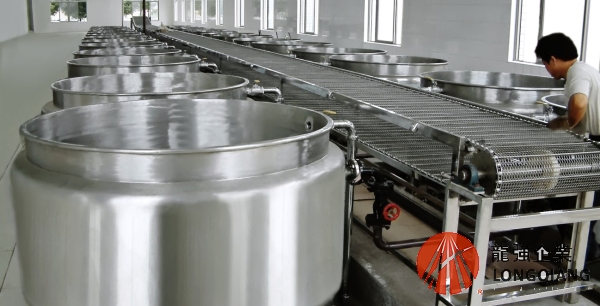 China Customizable with Agitator Mixer Kettle for Industry Steam Tilting Jacketed Cooker