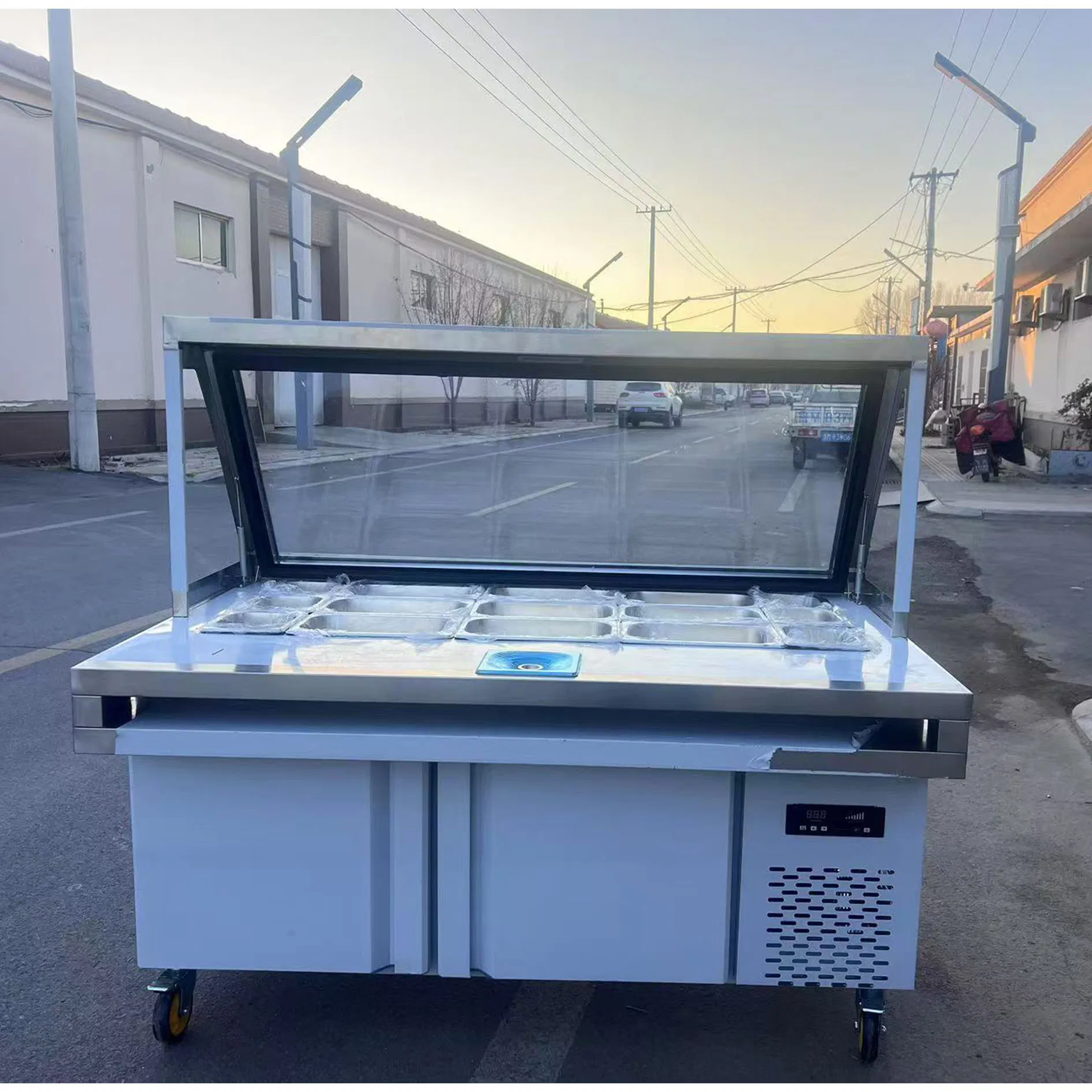 Refrigerated Sandwich Salad Prep Table Commercial Workstation Refrigerators with 15 Pans