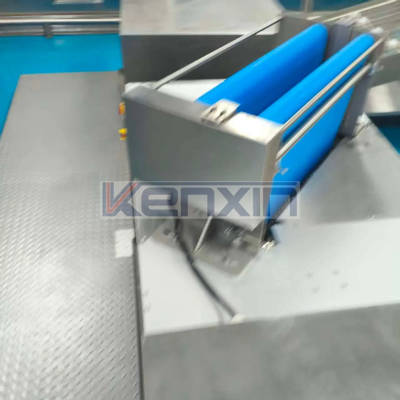 Industrial Bread Slicer Machine High-Speed Cutter Stainless Steel Bakery Equipment for Food Processing