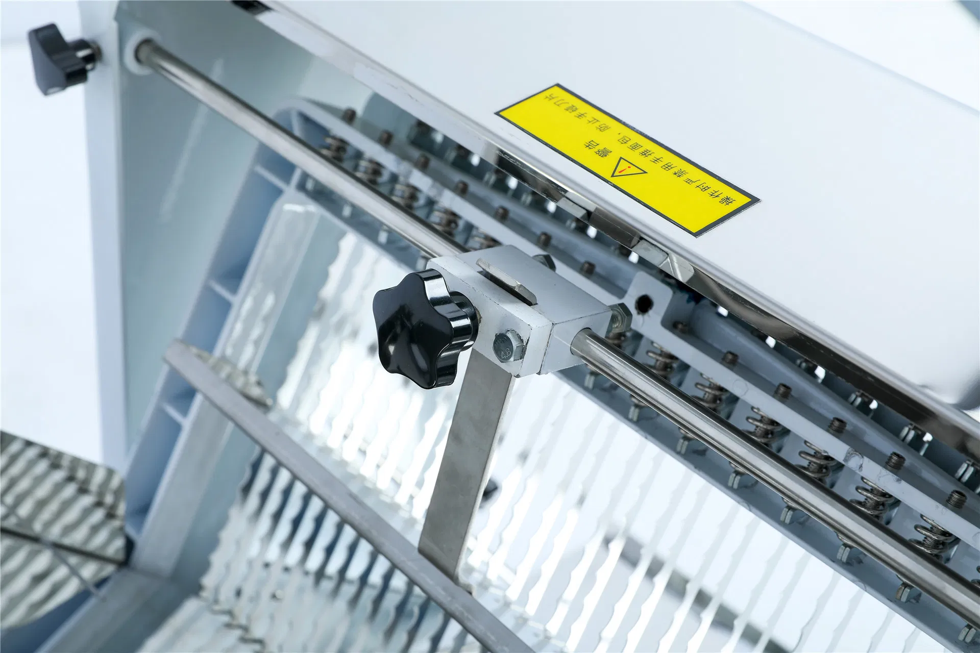 China Factory Bakery Equipment Kitchen Equipment Imported Blade Commercial Electric Toast Cutter Bread Slicer