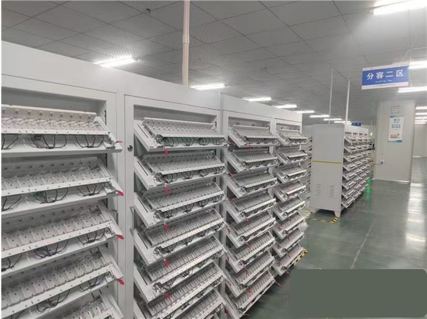 Equipment monitoring interface and hardware components
