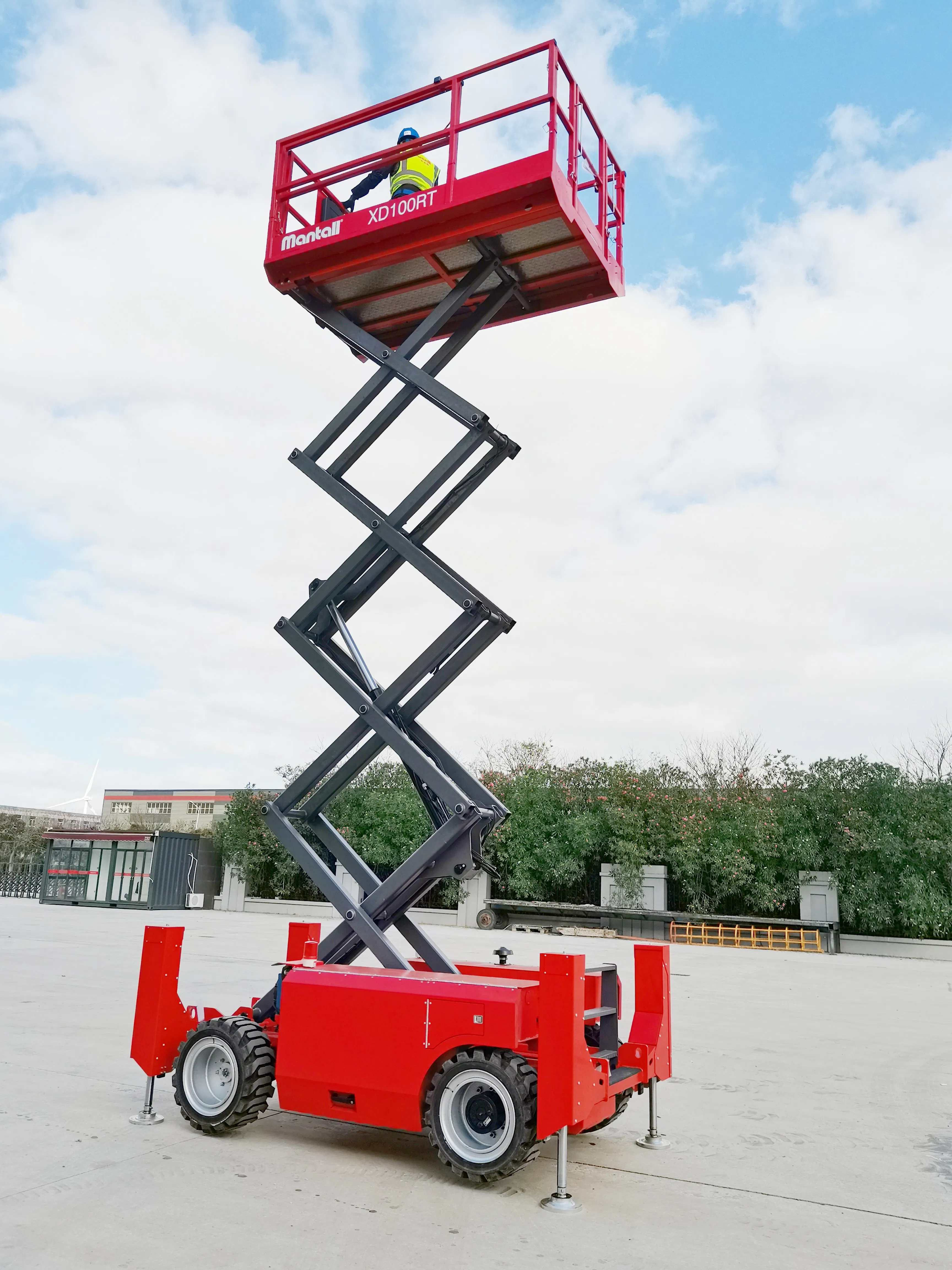 Mantall Xd100rtor Heavy-Duty Equipment 3 18*1 76*1 7m 3660kgs Made in China