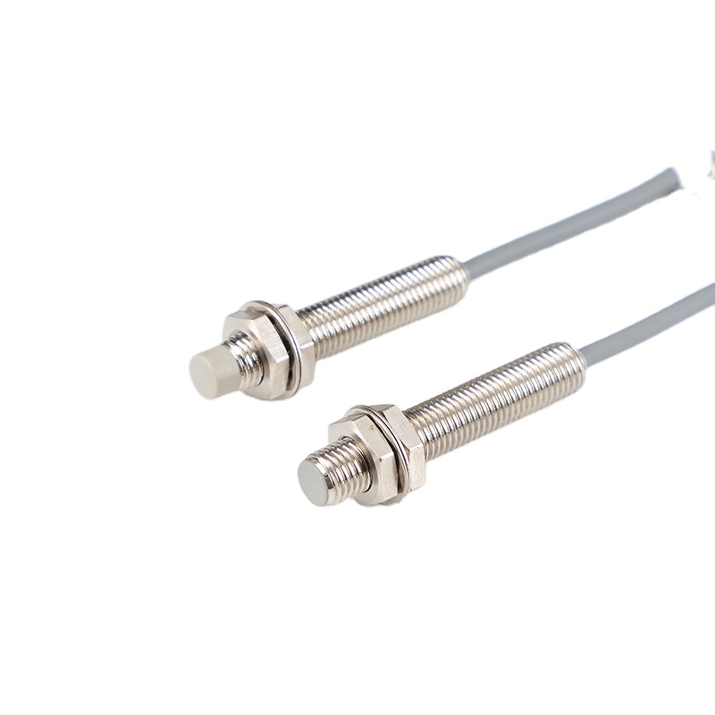 IP67 3-Wire Auto Inductive Proximity Sensor PNP NPN NO With 1-6mm Detecting Distance 10-30 VDC Switch