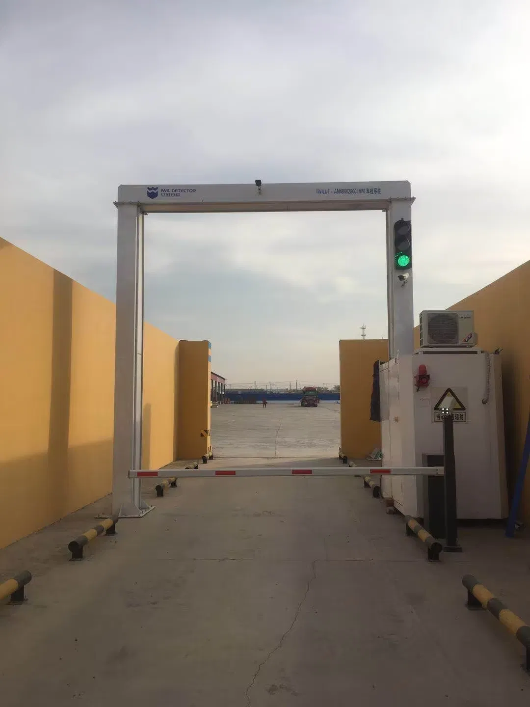 350 mm Thick Steel Plate Penetration Rail Mobile Vehicle Security Inspection System