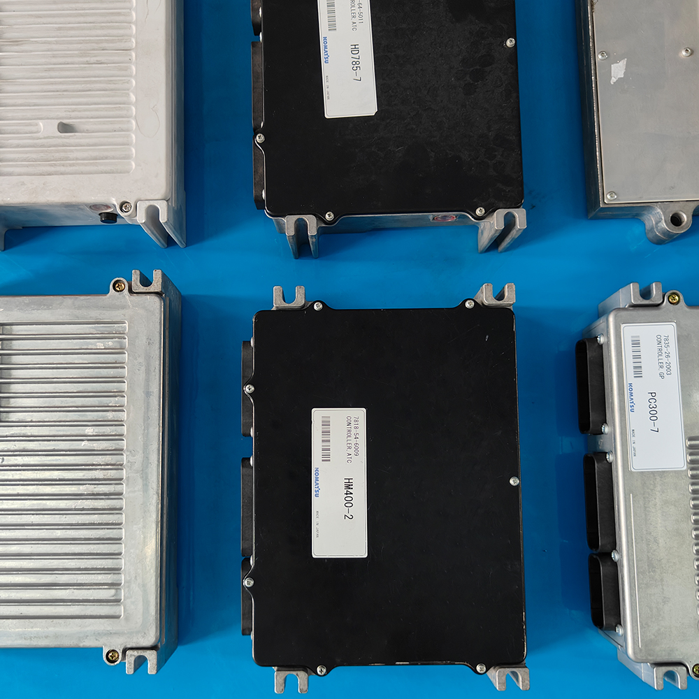 Excavator Controller Computer ECU For Caterpillar Komatsu Volvo Hitachi Kobelco Doosan Hyundai Sany Construction Machinery Parts