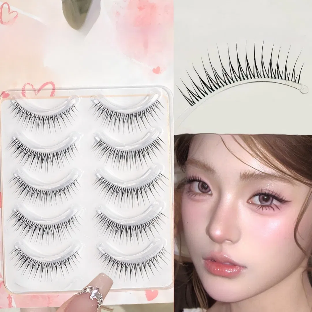 Short Natural False Eyelashes Perfect for Office Wear and Subtle Daytime Enhancement