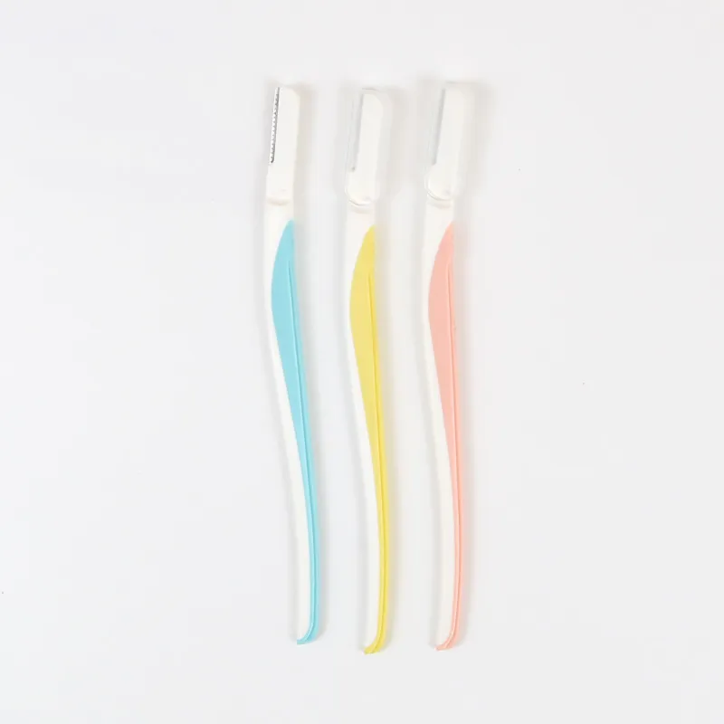 Eyebrow Razor Detail 1