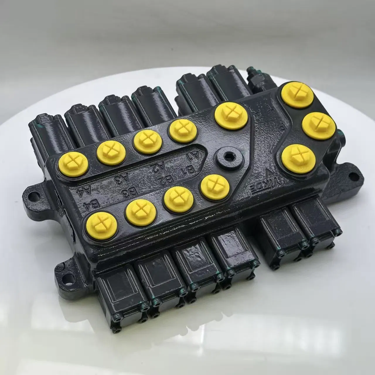 Yikde 21MPa Hydraulic Multi-Way Directional Control Valve for Safety
