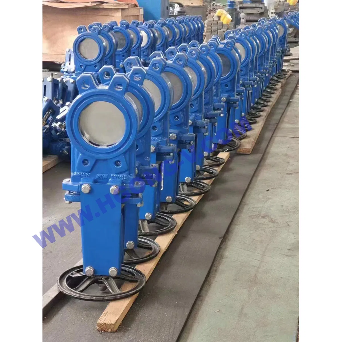 ASME/DIN Pneumatic Non Rise Stem DN750 SS304/SS316 Electric Actuator Control Sluice Knife Gate Valve
