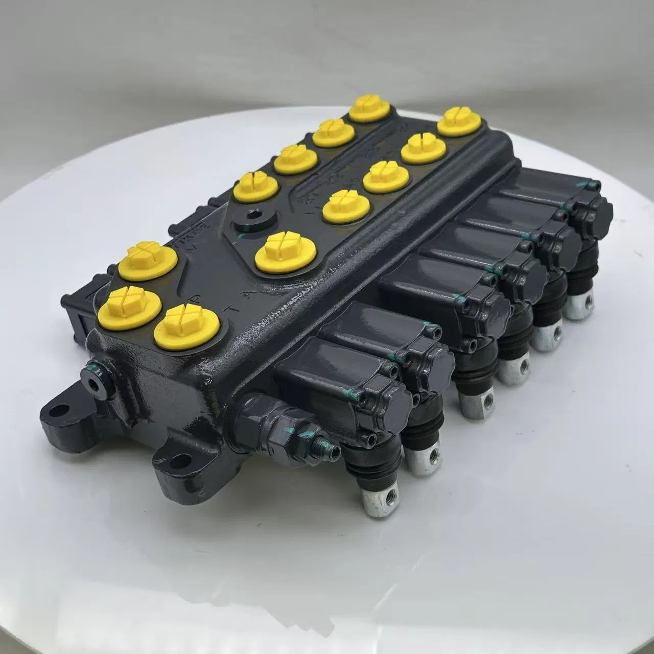 Yikde 21MPa Hydraulic Multi-Way Directional Control Valve for Safety