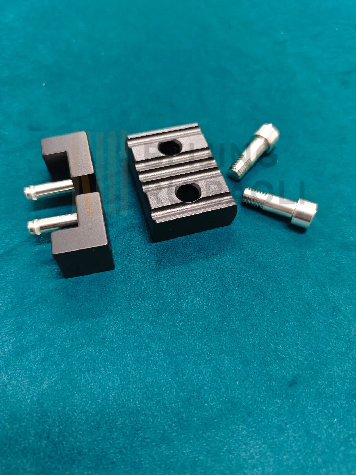 Unilateral External Fixator-Elevation Component for Limb Reconstruct Fixators