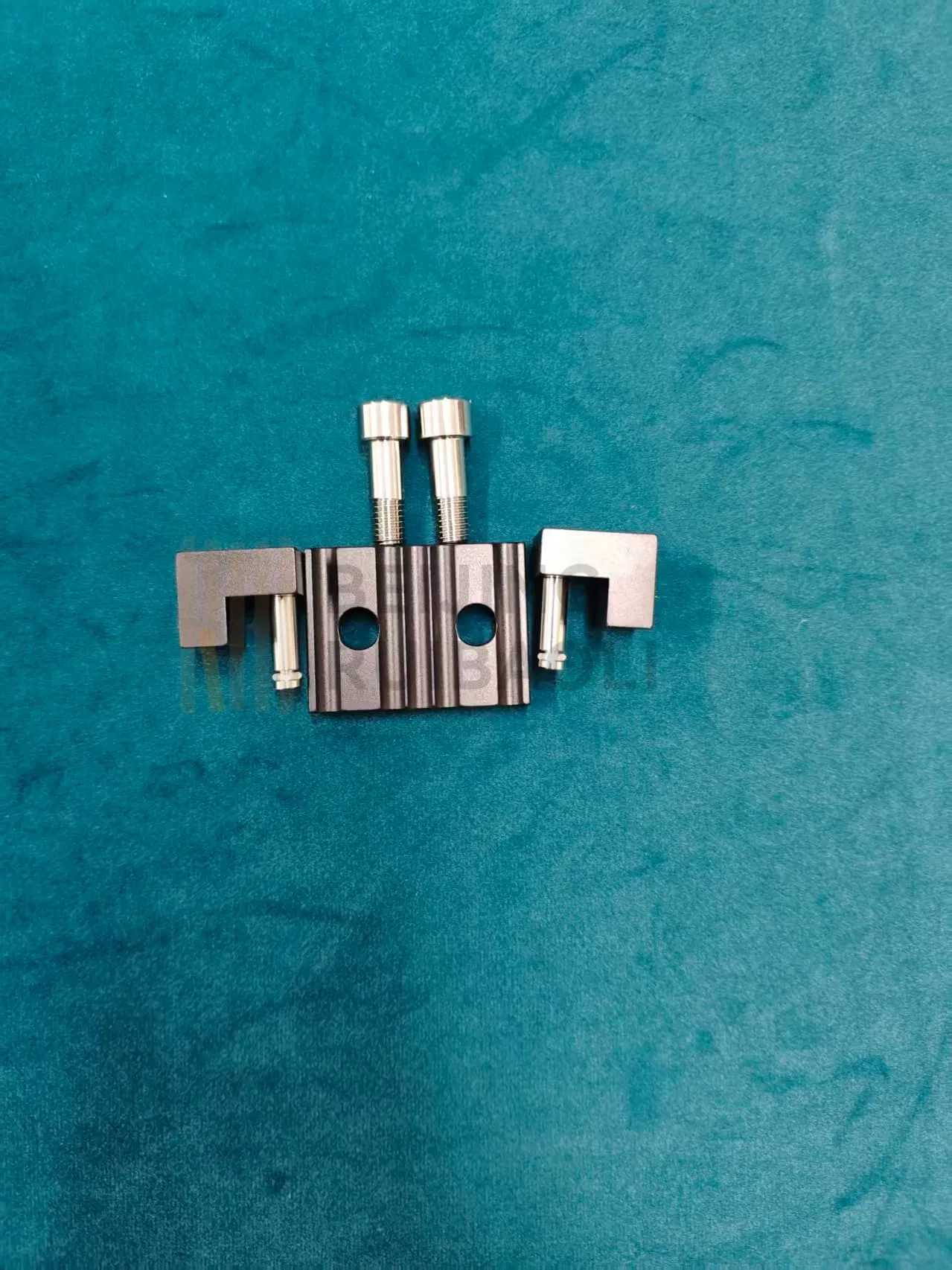 Unilateral External Fixator-Elevation Component for Limb Reconstruct Fixators