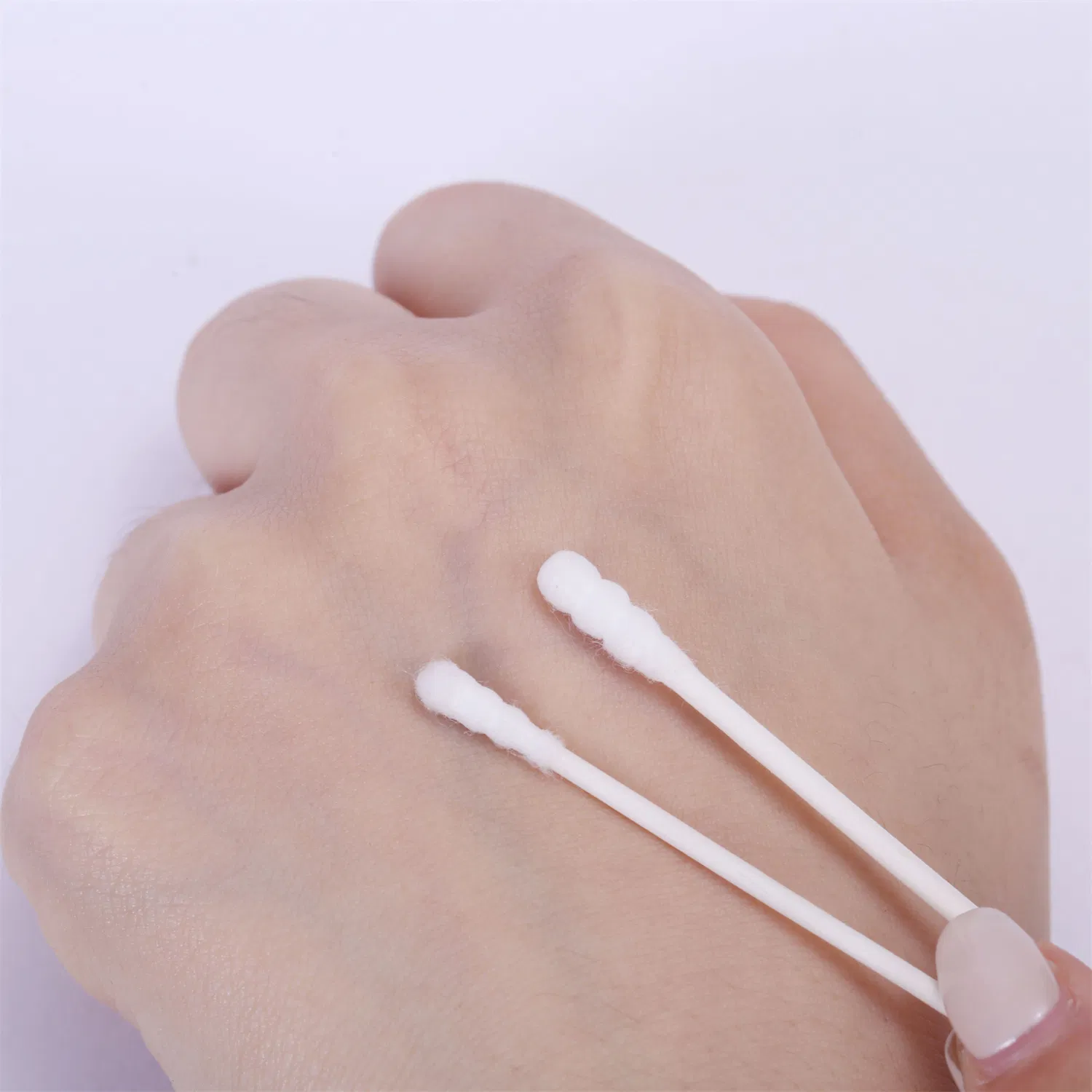 High Quality and Hot Sale Round Cosmetic Cotton Swabs in Plastic Packing