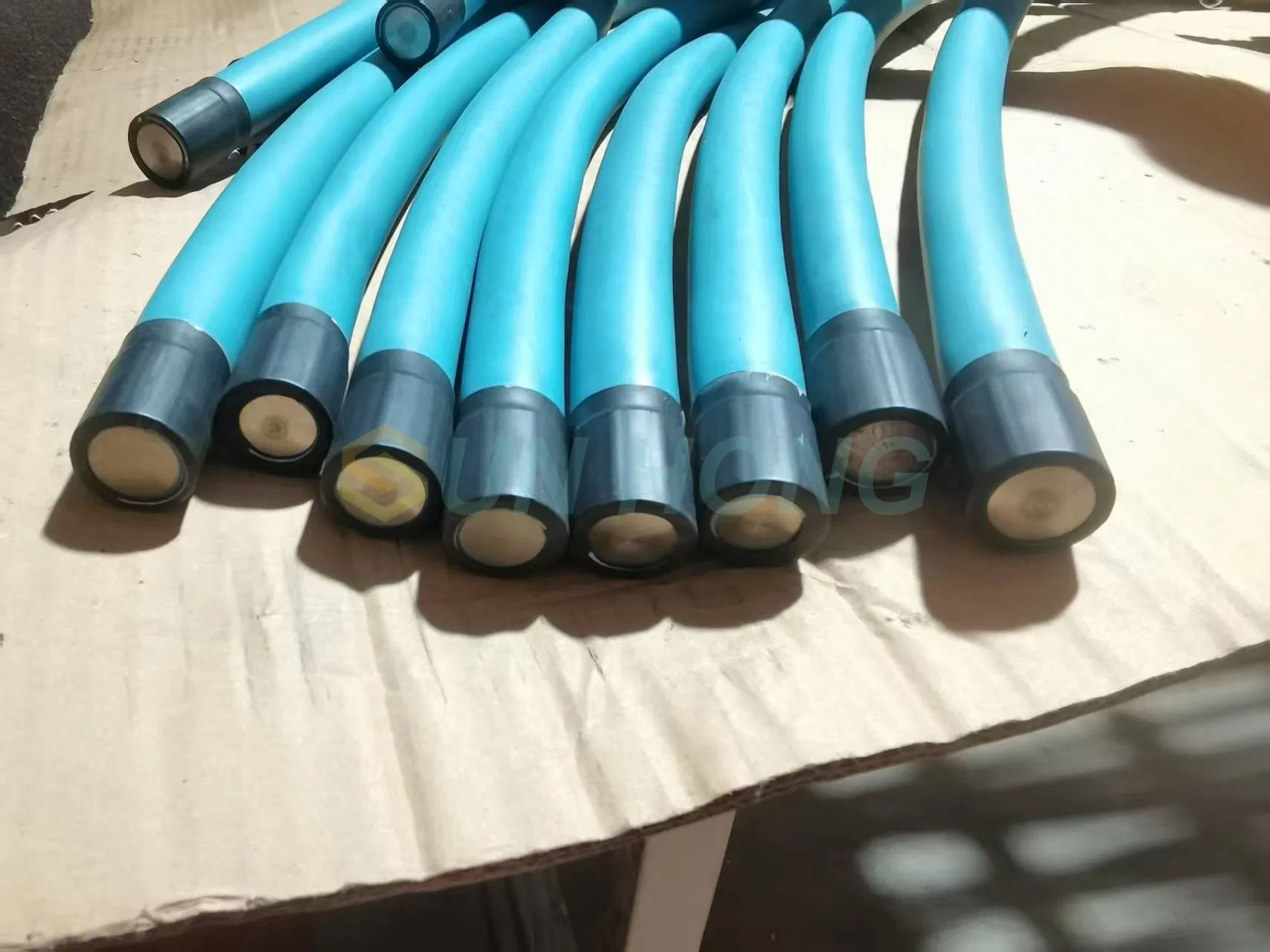 Paper Machine Blue Green Vacuum Suction Pick up Couch Press Swimming Roll Sealing Loading Rubber Pneumatic Air Tube