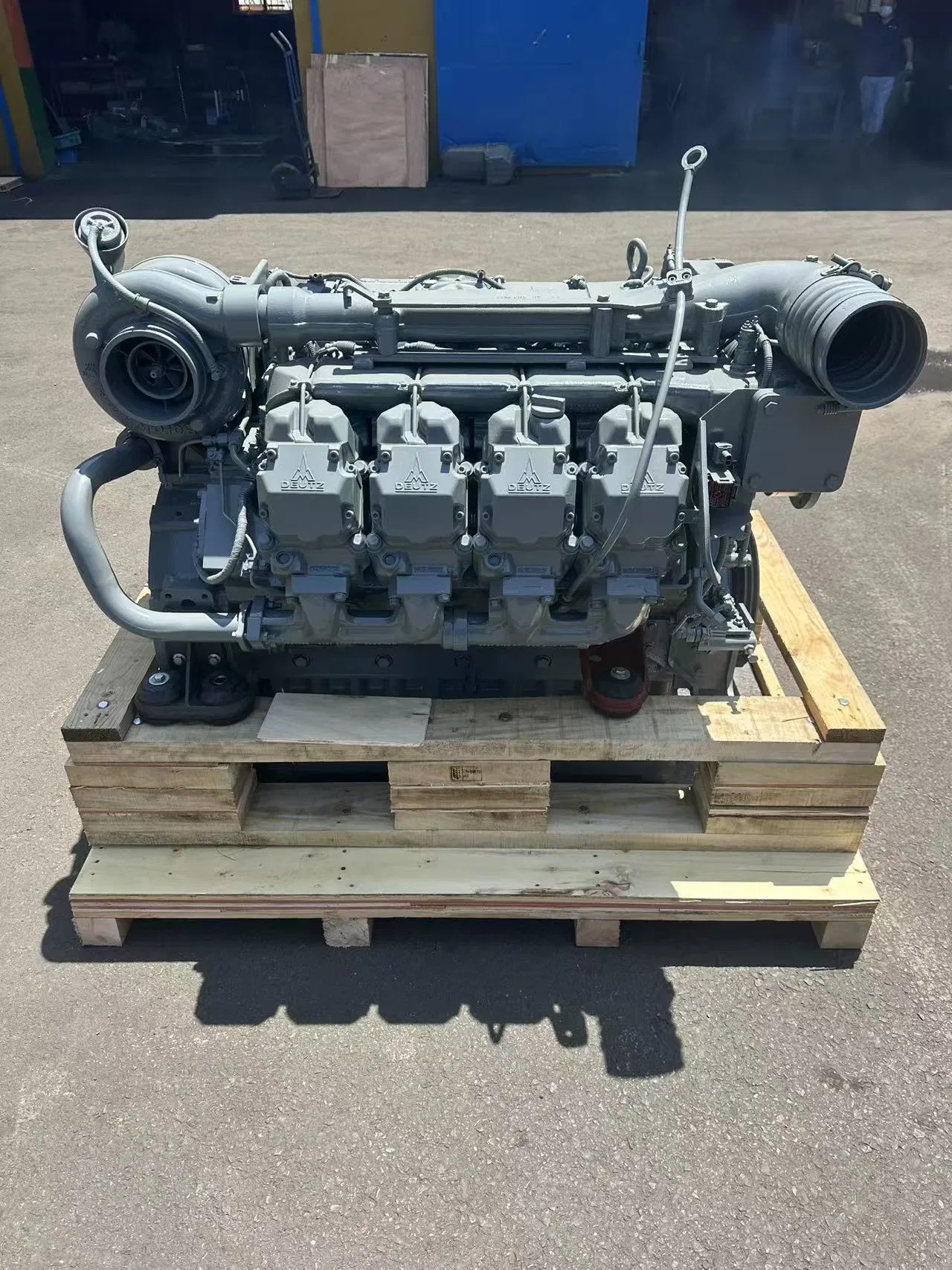 Usado ou Novo Turboalimentado 8 Cilindros Tcd2015V08 Motor Deutz V8
