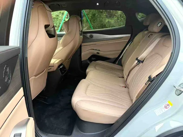 800V Carbeto de Silício 8-in-1 Powertrain Auto Carro, Carro Usado Totalmente Inspecionado Denza N7 Carro Elétrico de Alta Eficiência Realiza 350km Suplemento de Autonomia Dentro de 15 Minuto