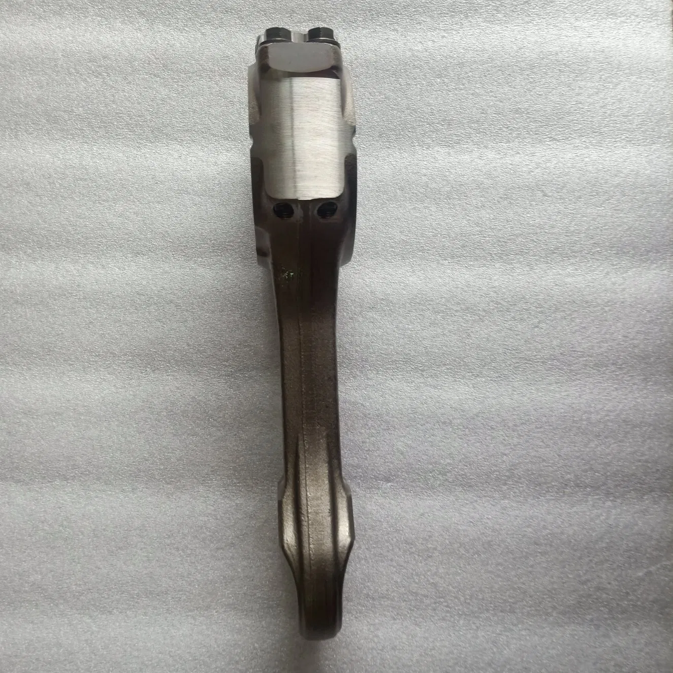 Venda por atacado de peças de motor de veículo Dongfeng Ddi11 conjunto de bielas 1004045-E9300