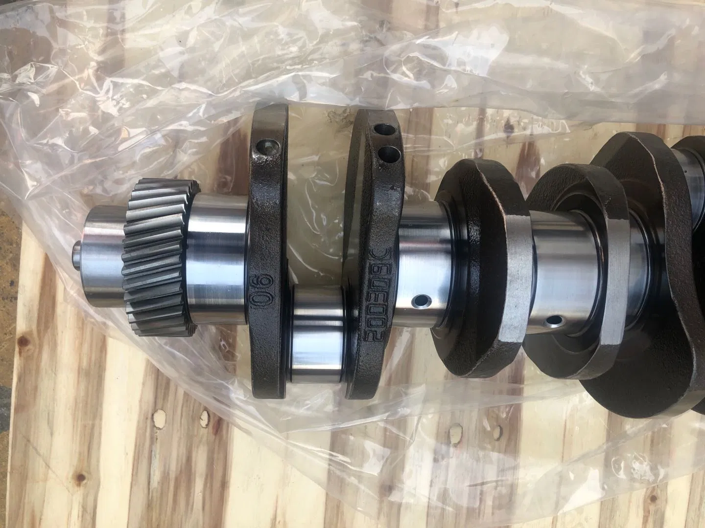 Peças do Motor de Escavadora Virabrequim 3929037 para 6bt 5.9 6D102 6bt