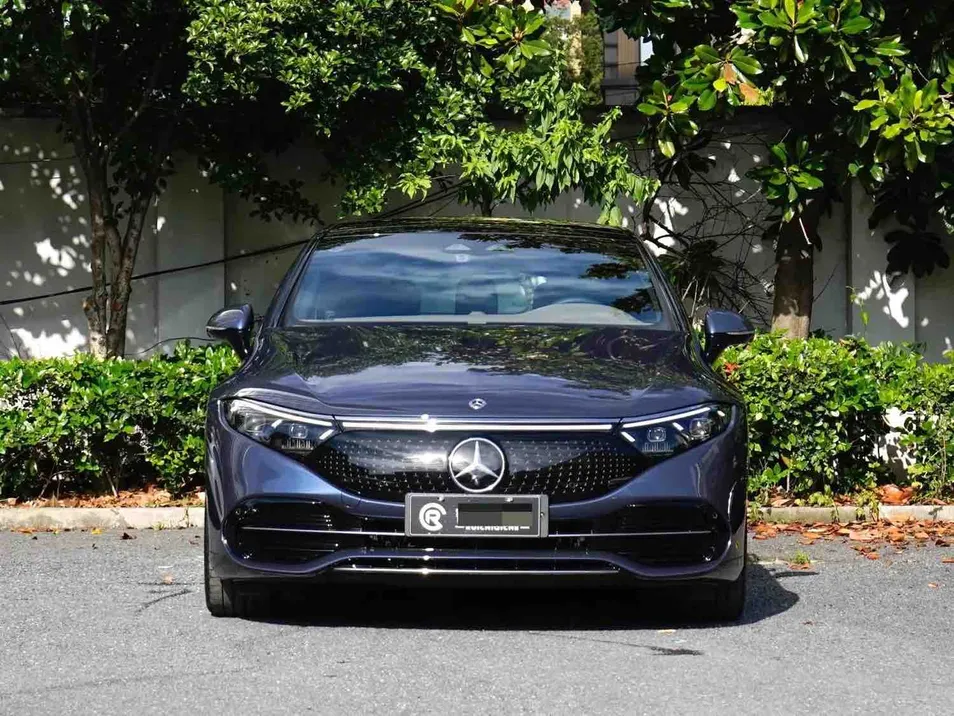 Carro Elétrico 4matic com Tração Integral, Carro Usado Totalmente Inspecionado, Mercedes EQS, Carro Elétrico Poderoso Distribuindo Torque Instantaneamente em Dias Chuvosos