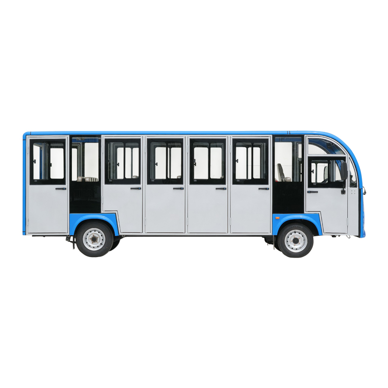 Veículo de turismo elétrico confortável e com sistema de propulsão para múltiplos ambientes