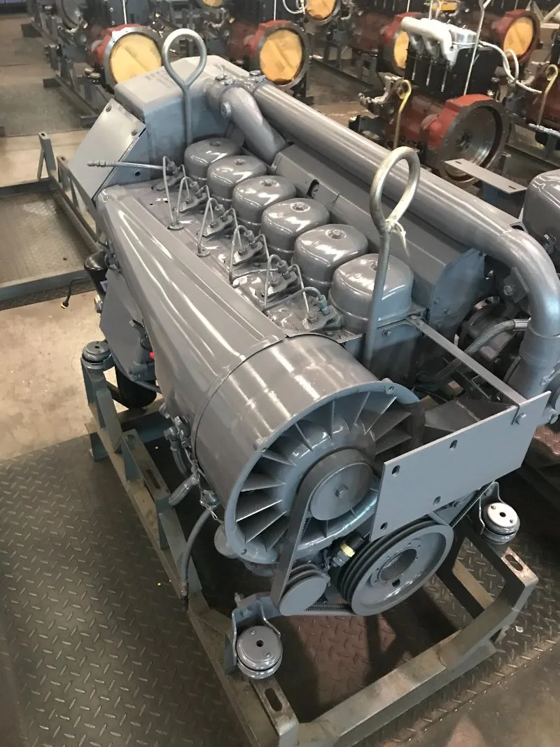 Motor F4L912 Vista Lateral