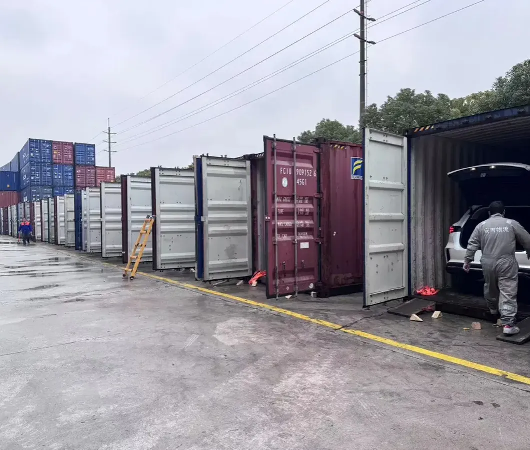Logística de transporte internacional e carregamento ferroviário