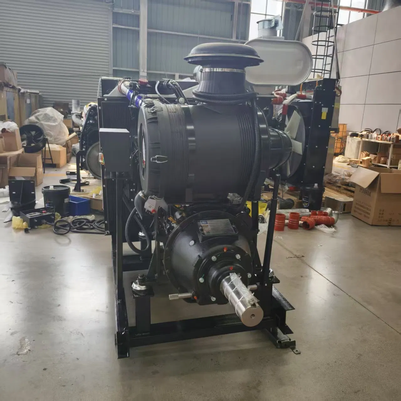 Motor Diesel de Alto Torque 6ltaa9.5-G1 390HP 290kw Turboalimentado Eficiente em Combustível para Máquinas Industriais Pesadas Caminhões de Transporte Grande 1800rpm Baixa Velocidade