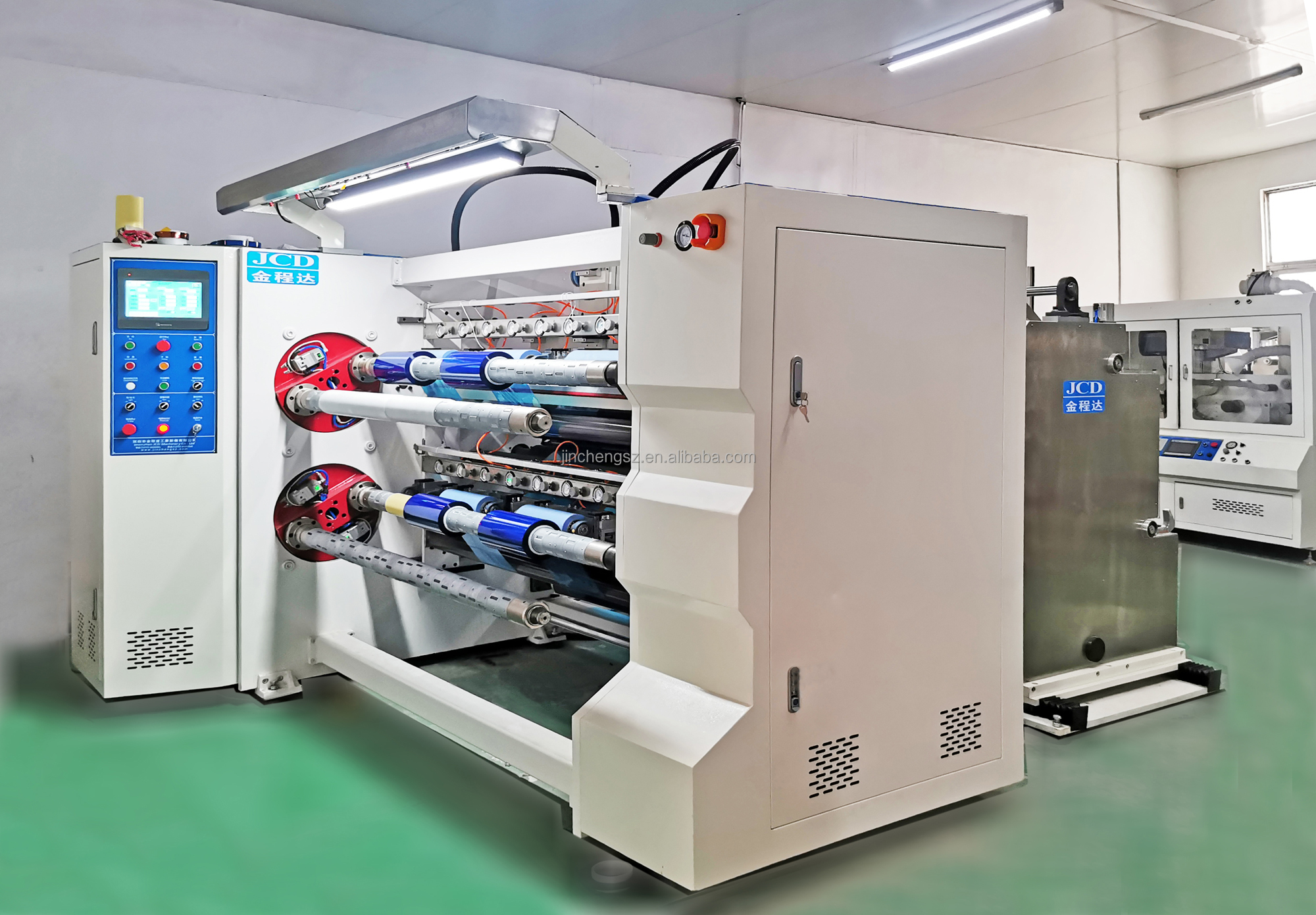 Automatic slitting and rewinding machine process view