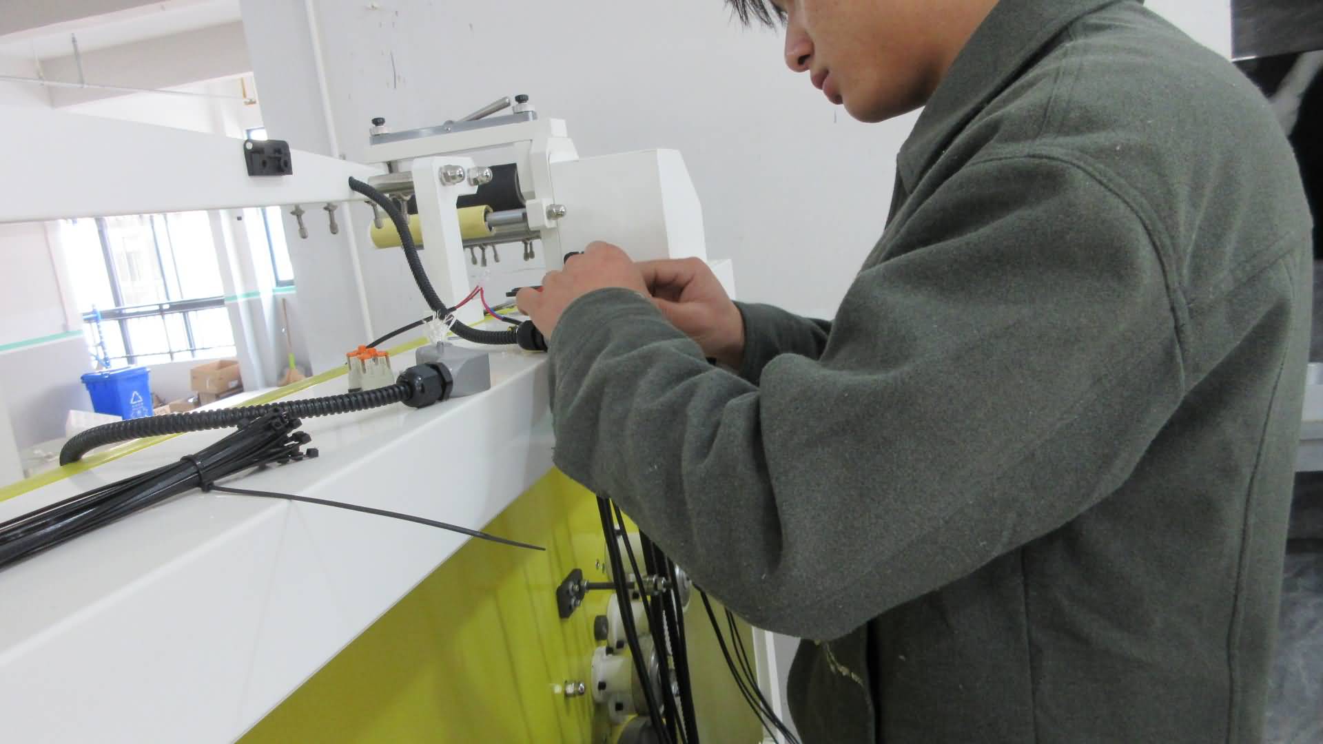 Expert assembly of precision label printing and converting machine at Moveco