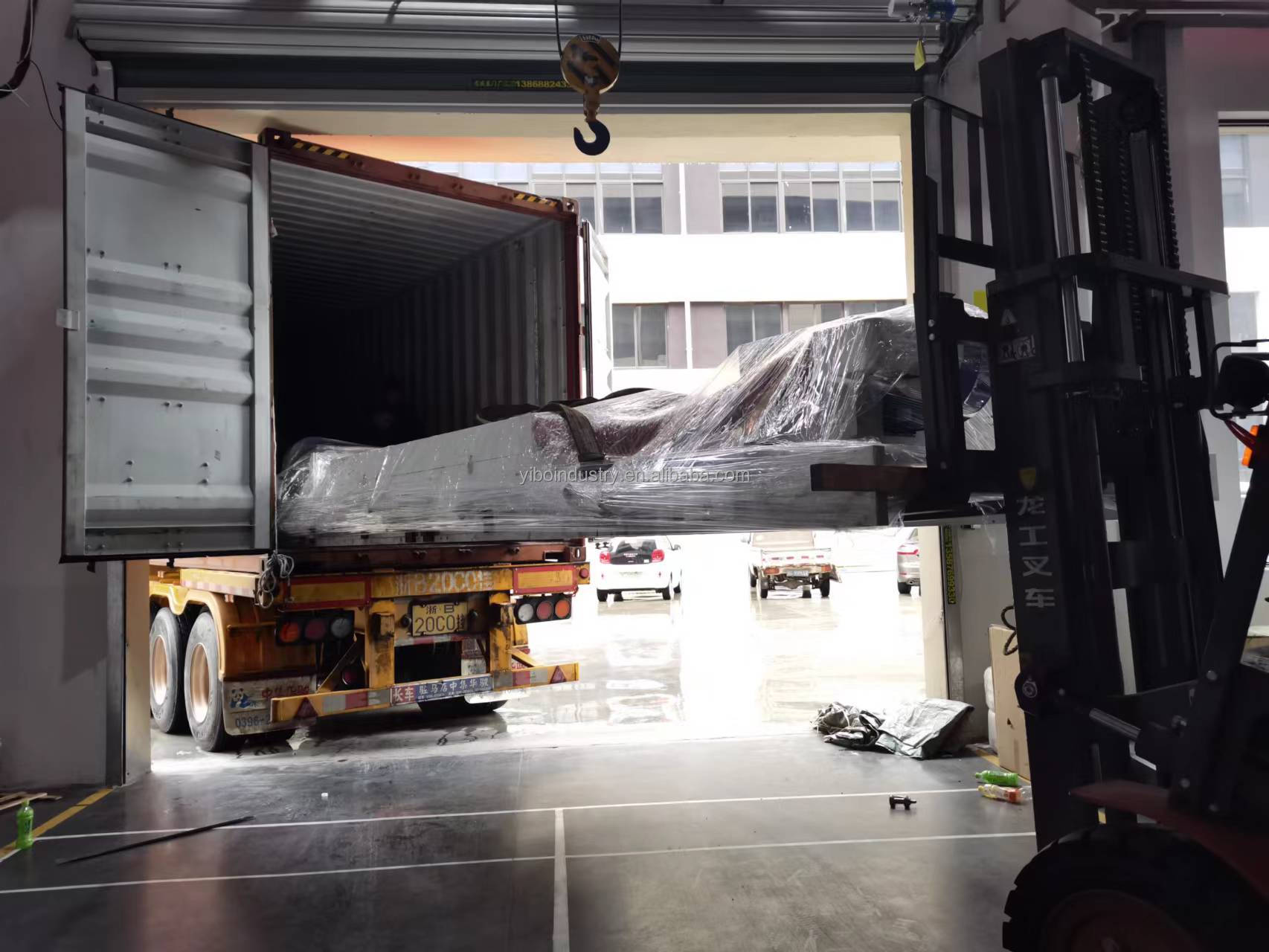 Crane loading