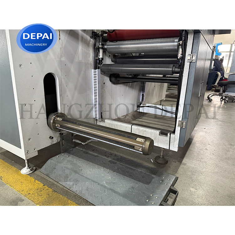 DEPAI 350 Model Intermittent Flexo Printing Labels Semi-Rotary Printed Label Die Cutting Machine