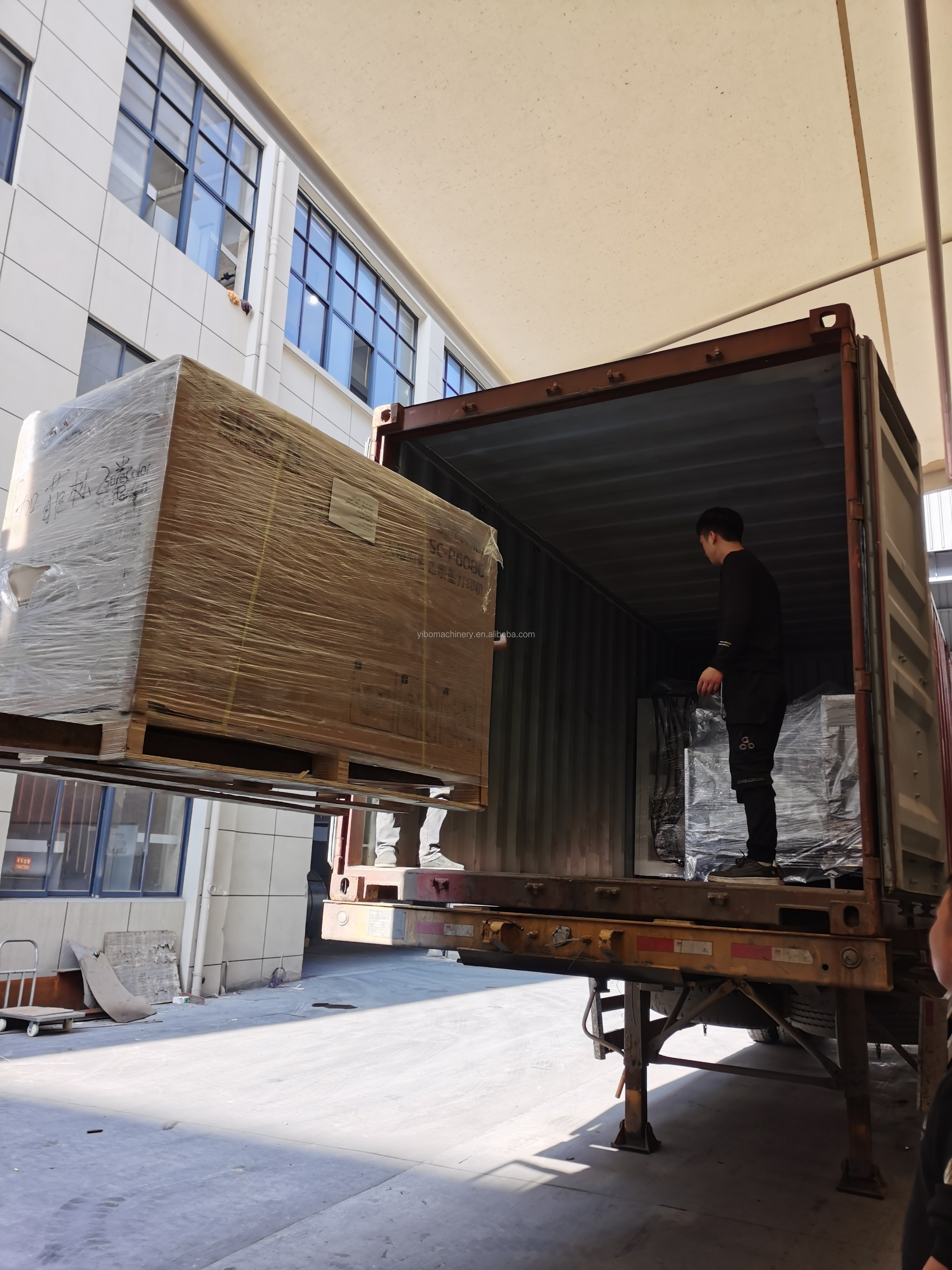 Shipping Load 2