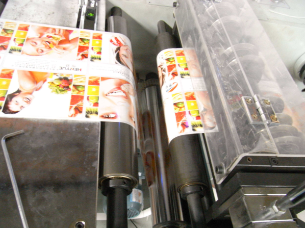 Nice Price Brand New Fully Automatic Label Plastic Film Slitting and Rewinding Machine