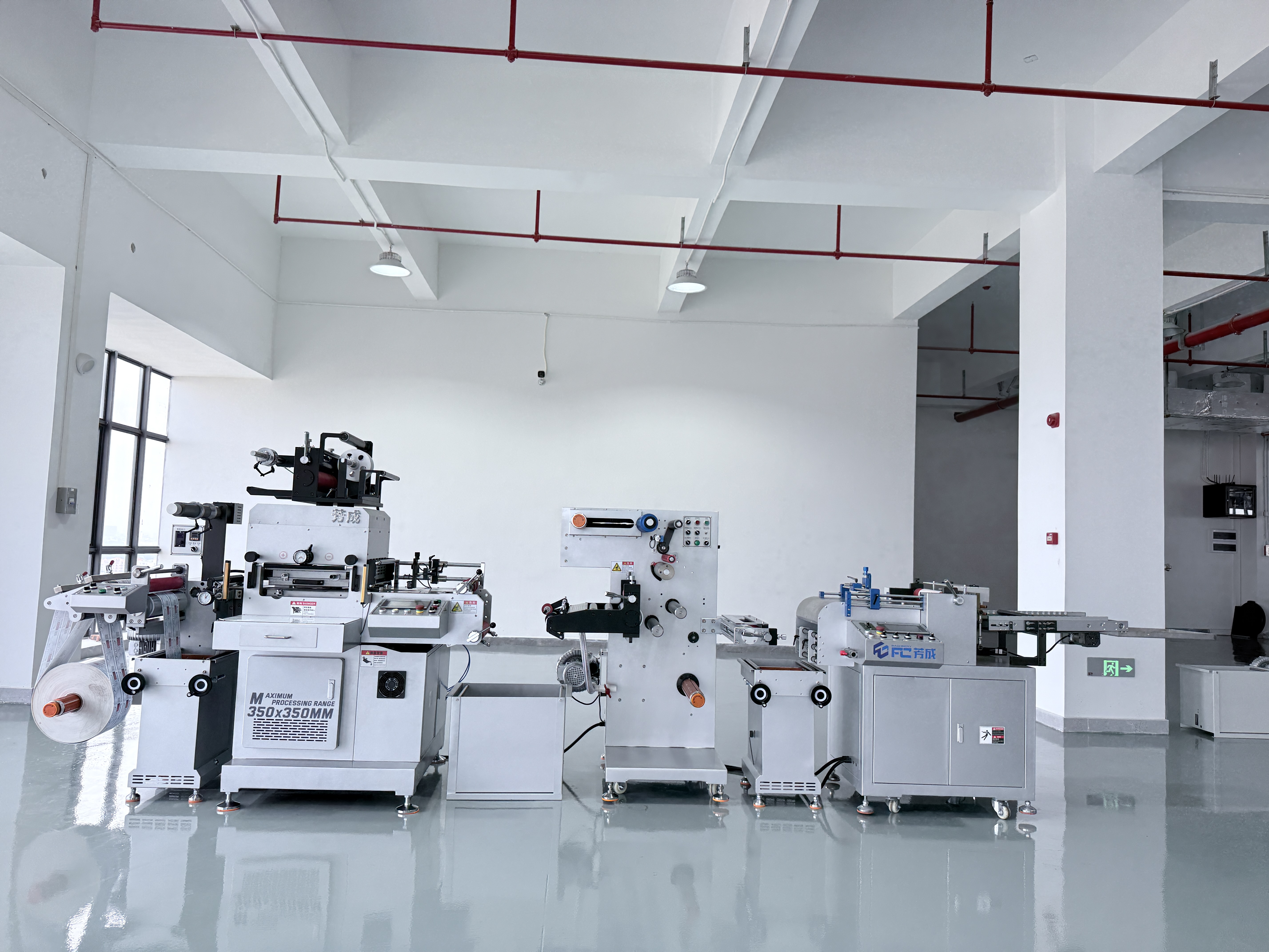 10 Servo Control Nice Price High Precision Automatic Hot Stamping HL-350G Die Cutting Machine For Various Packaging Labels