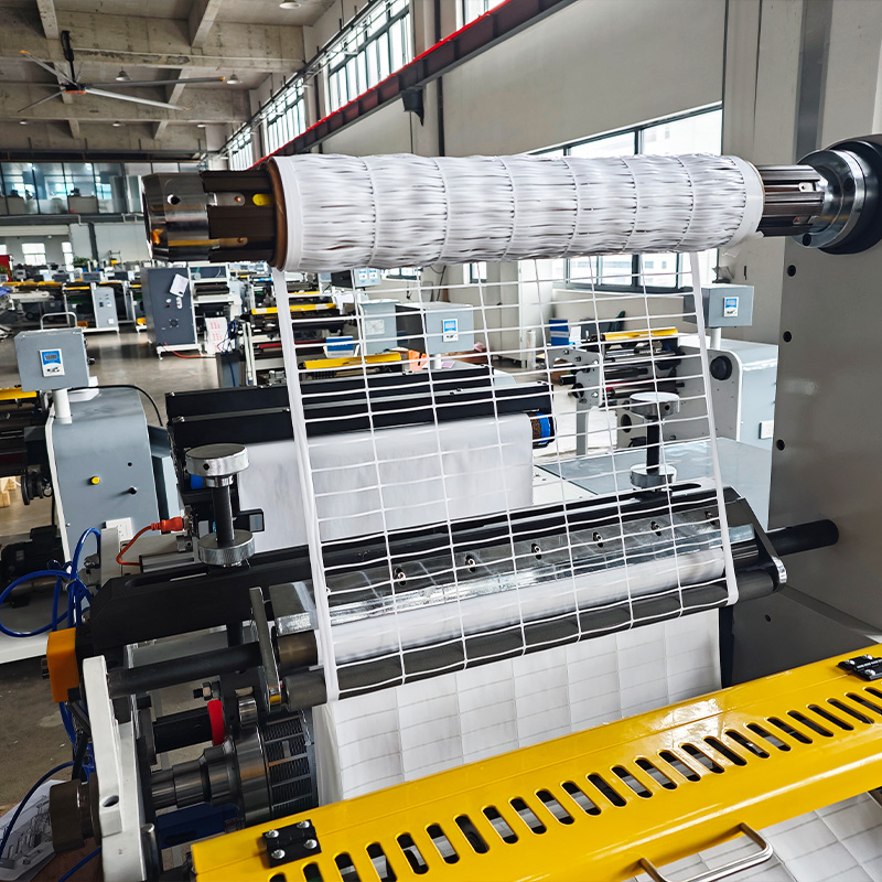 Automatic Roll-To-Roll Die-Cutter Machine for Hot Stamping Label Paper Labels Rotary Die Cutting and Slitting Machine