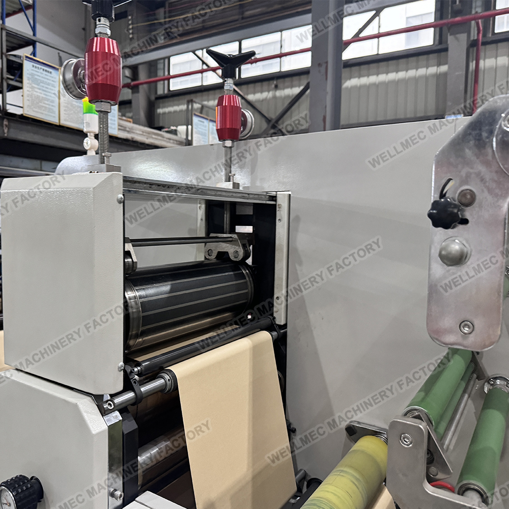Intermittent rotary Die cutting device