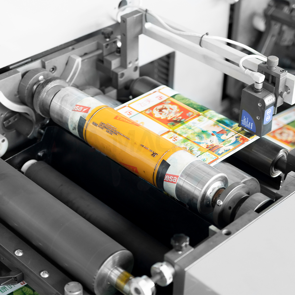 Unit Type Flexo Inline Printing Machine with Slitiing and Die Cutting Machine