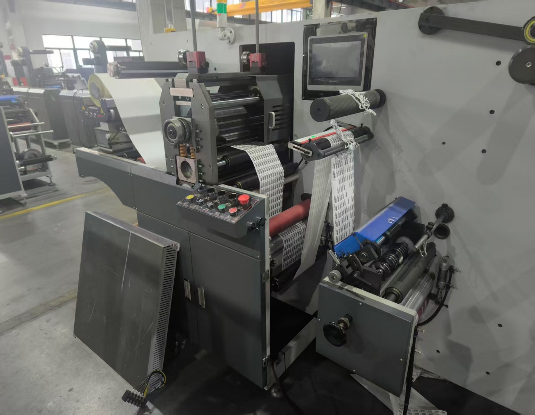 WG-350YM Mitsubishi PLC-controlled Intermittent Rotary Die Cutting Machine Slitter Featuring Core Components Motor Bearing Gear