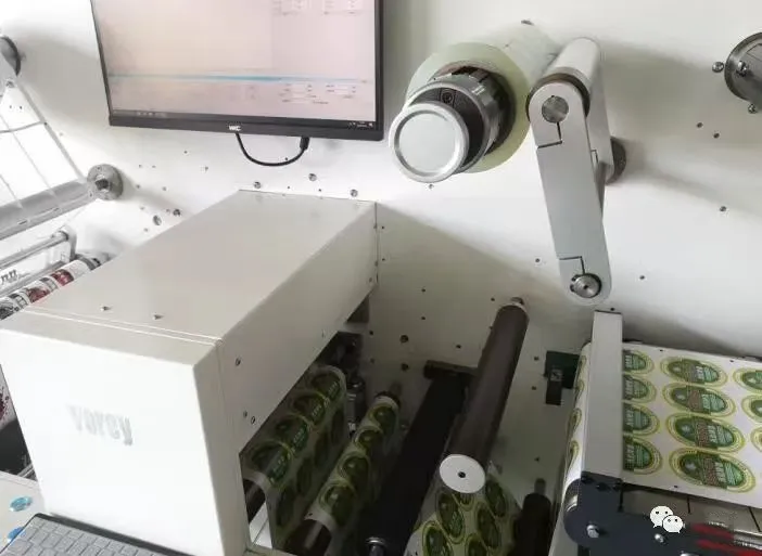 Label Processing Close-up 1