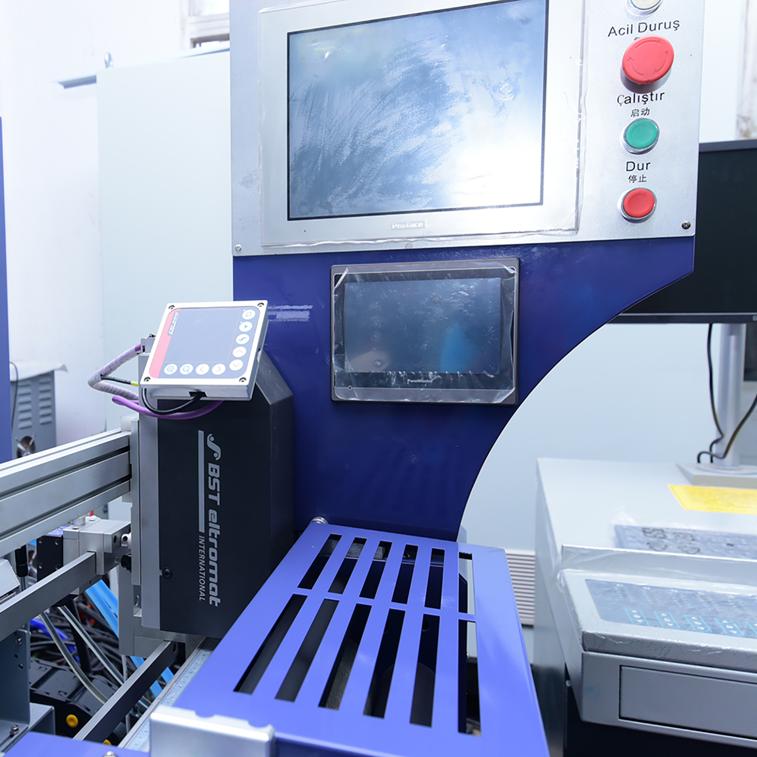 Computer controlled ink system