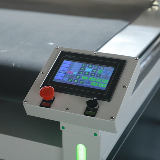 KT Board PVC Foam Board Decals Half Cut Digital Cutting Machine Flatbed Cutter Plotter With CCD Camera
