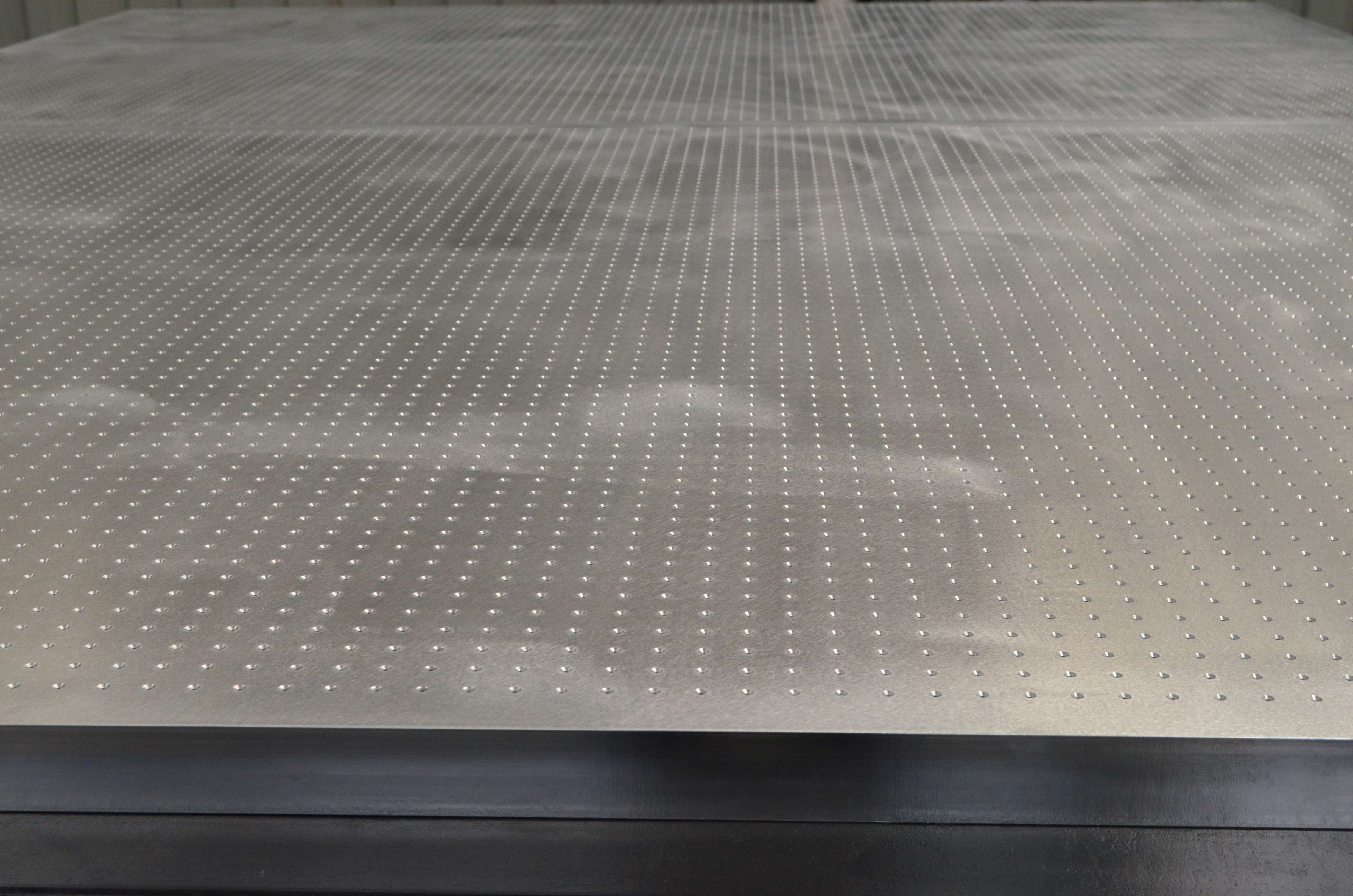 Aluminum alloy vacuum adsorption