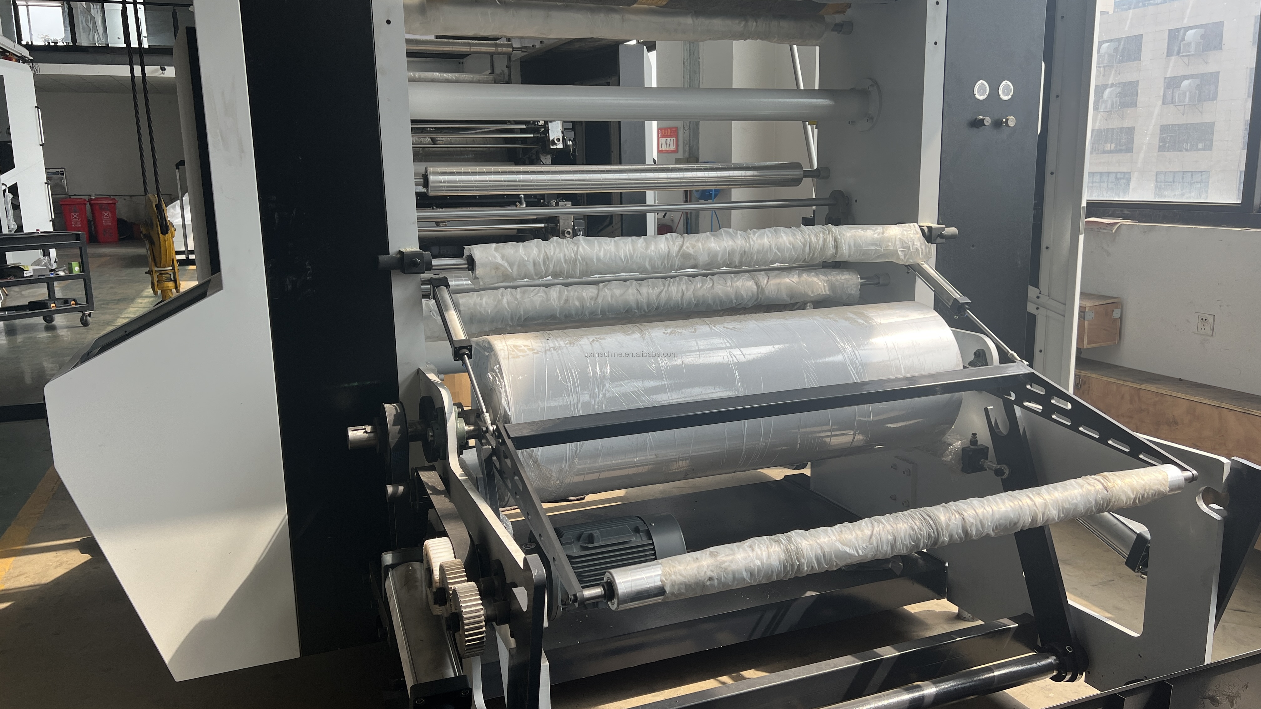 Rewinder-for film and paper design